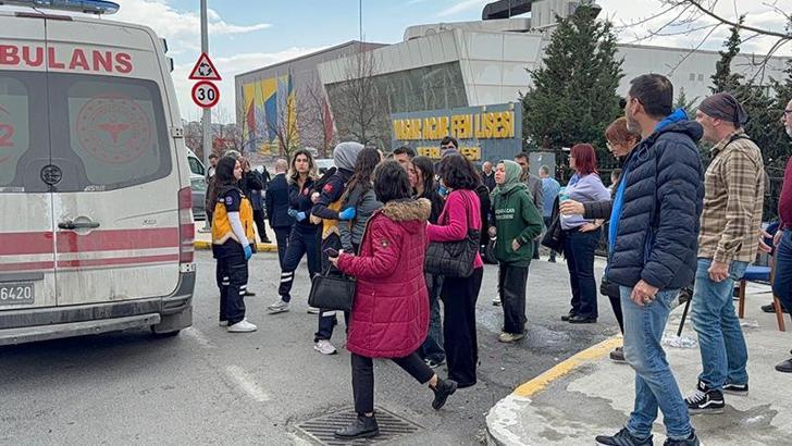 Beylikdüzü’nde fen lisesinin laboratuvarında patlama: 4 öğrenci yaralandı