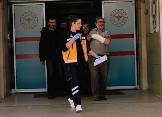 Elini ahşap kesim makinesine kaptıran iş yeri sahibi yaralandı