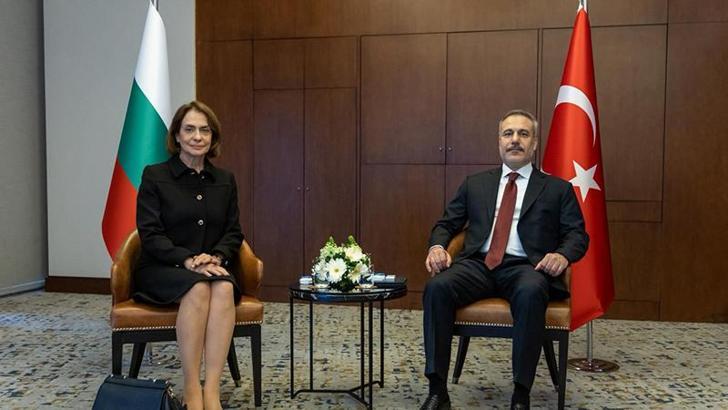 Dışişleri Bakanı Hakan Fidan, Bulgar mevkidaşı Nadezhda Neynski ile bir araya geldi