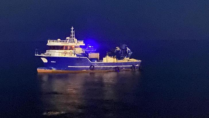 Karaya oturan balıkçı teknesinin kaptanı tahliye edildi