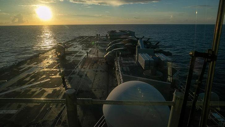 ABD: 3 bin 500 askerin bulunduğu hücum gemisi Orta Doğu'ya ulaştı