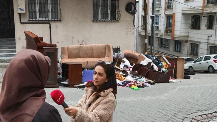 Esenyurt'ta evden çıkarmak istediği kiracısının eşyalarını sokağa attı