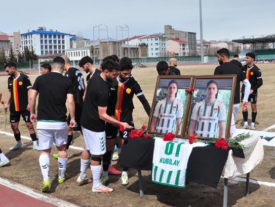 Öldürülen futbolcu Kubilay Kaan Kundakçı, yeşil sahada anıldı