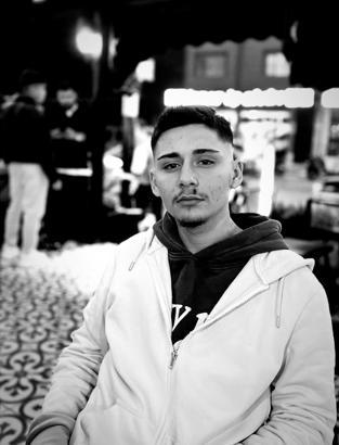 Manisa’da otomobil ile TIR çarpıştı: 1 ölü 2 yaralı  (2)