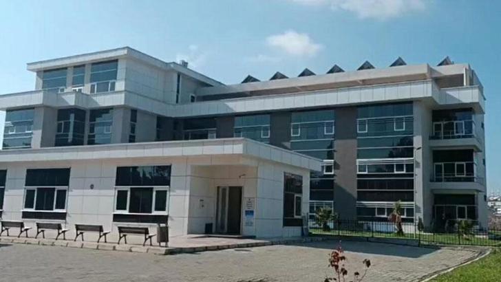 İzmir'de kayalıkların arasında bebek cesedi bulundu