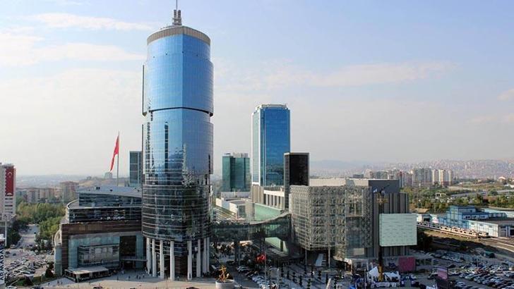 Ankara'da bir AVM, hafta sonu 18 yaş altındakilerin velisi olmadan girişlerini yasakladı