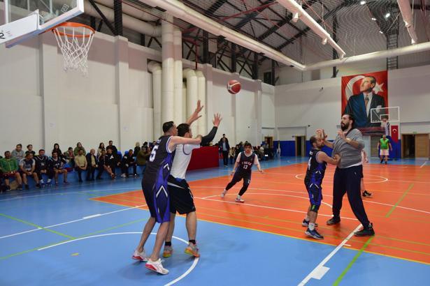 Çanakkale şehitleri anısına basketbol turnuvası