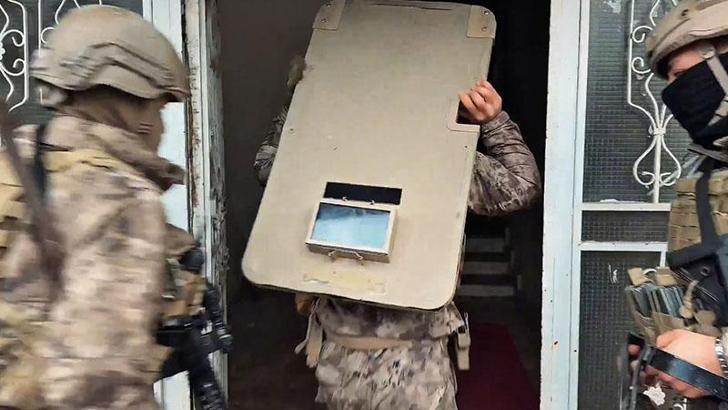 Hakkari merkezli 18 ilde 'yasa dışı bahis' operasyonu: 52 gözaltı