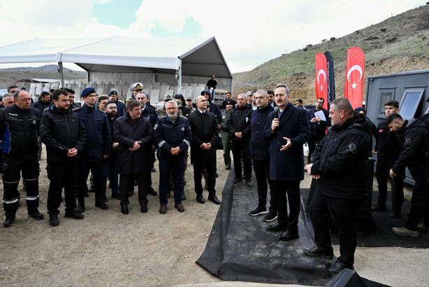 Haluk Görgün, dron gösterim faaliyetini inceledi