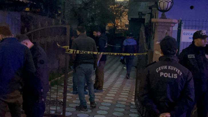 Ana-oğul apartman girişinde silahlı saldırıda öldürüldü