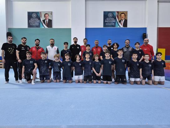 Milli sporcular 'Budapeşte Cimnastik Cup' yarışması hazırlıklarını Malatya'da sürdürüyor