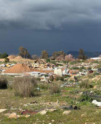 Kuş cenneti çöplüğe döndü