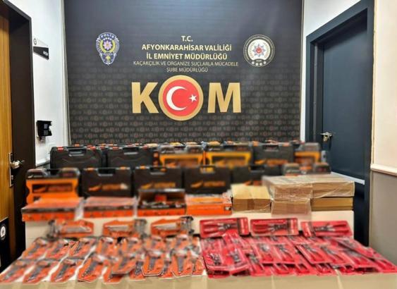 Polisten kaçakçılık operasyonları