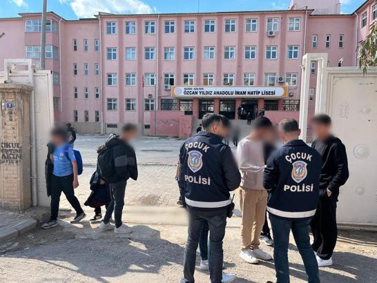 Mardin’de okul çevreleri ve servis araçları denetlendi