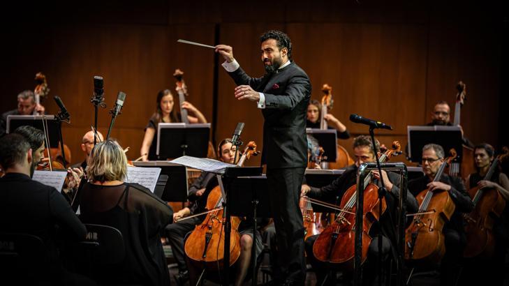 Eldar Mansurov’un ‘Senfonik Gravürler’ eseri AKM’de sahnelendi