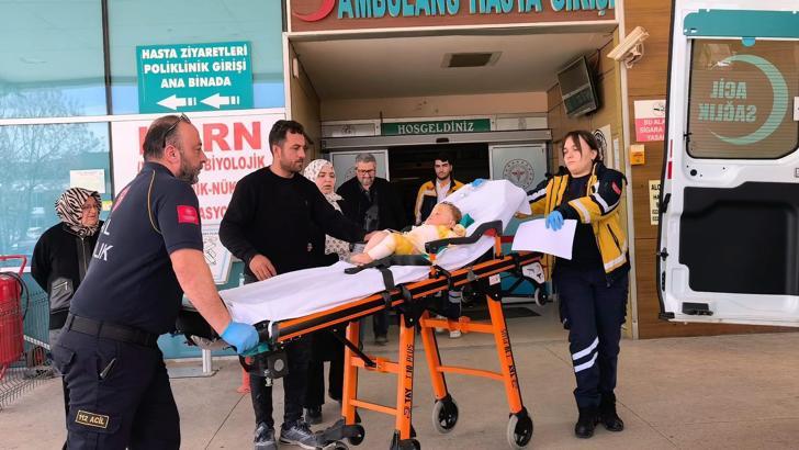 Çaydanlıktaki kaynar su 9 aylık bebeğin üzerine döküldü