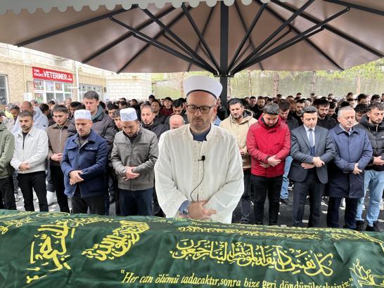 Ankara'daki kazada ölen 5 kişi, son yolculuklarına uğurlandı