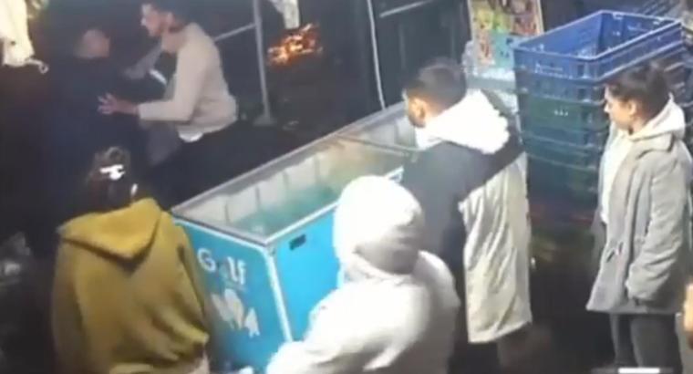 Tekirdağ'da bakkal dükkanında bıçaklı kavga kamerada; 1 ölü