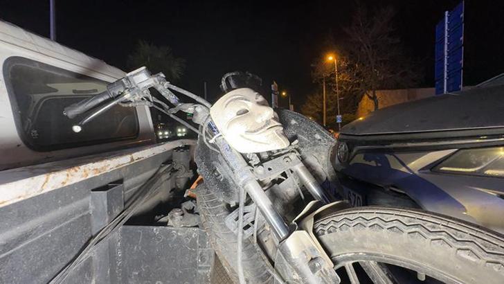 Avcılar'da denetim: Far yerine 'V for Vendetta' maskeli motosiklete ceza yağdı