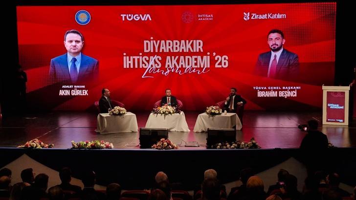 Adalet Bakanı Akın Gürlek, Diyarbakır İhtisas Akademi 26 Lansmanı'na katıldı