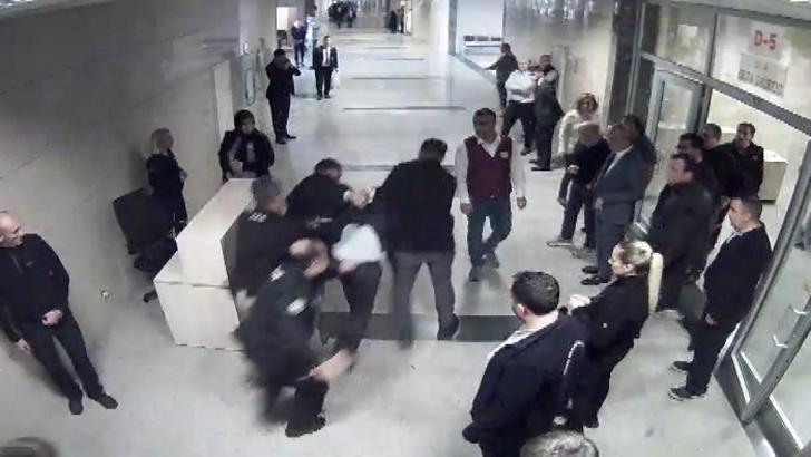 Hakimi odasında silahla vuran savcı: Aşk çıkrığı olmayan kuyuya benzer, bende çıkamadım