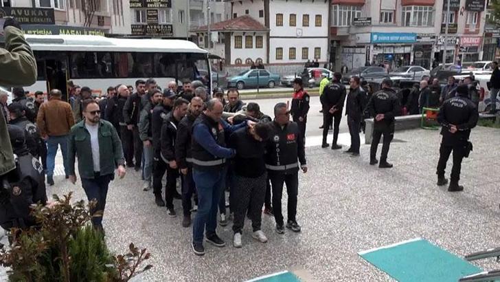 Çorumda 'sazan sarmalı' operasyonu: 21 tutuklama