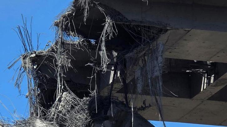 ABD-İsrail'in İran'daki köprü saldırısında hayatını kaybedenlerin sayısı 13'e yükseldi