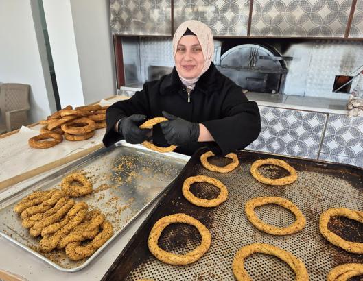 3 çocuk annesi Gamze, baba mesleği fırıncılığı sürdürüyor
