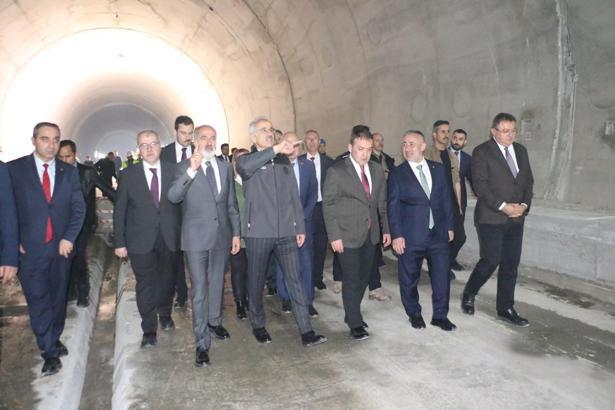 Bakan Uraloğlu: 2053 yılında trenle 48 saatte tüm Türkiye’yi gezeceğiz