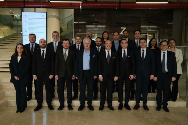 'Yeni dönemde iş dünyasının ihtiyacı ortak geleceğe yatırım yapabilen bir yönetim anlayışıdır'