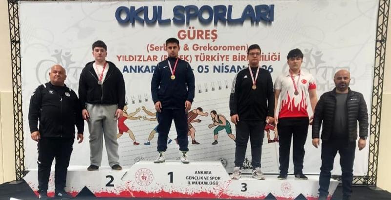 Afyonkarahisarlı güreşçi Türkiye şampiyonu