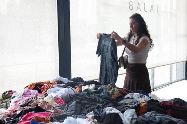 Nilüfer’in 8’inci giyim pazarı Balat’ta açıldı