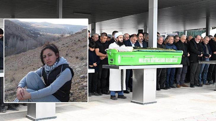 Havuzda fenalaşan Çiğdem öğretmen hayatını kaybetti