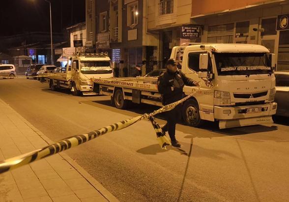 Kars’ta park halindeki iki adet çekici kurşunlandı