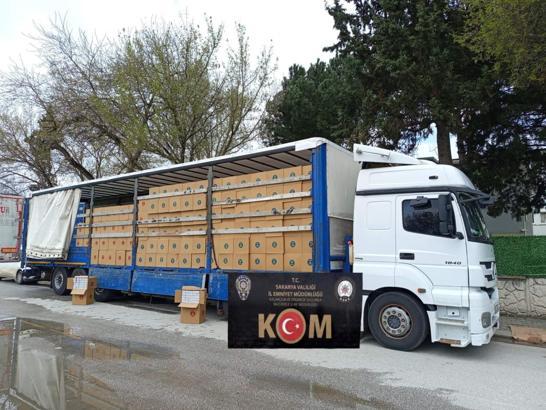 TIR'da 8 milyon adet kaçak makaron ele geçirildi