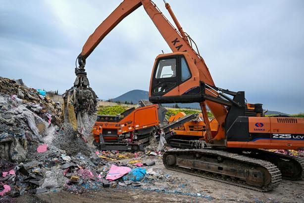 Bornova'da hacimli atıklar yakıta dönüşüyor