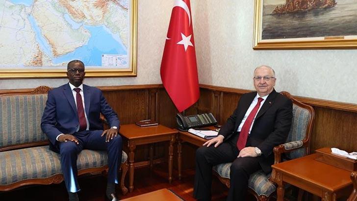 Bakan Güler, Nijer Savunma Bakanı Orgeneral Mody ile görüştü