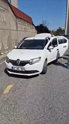 İsrail Konsolosluğu önündeki çatışma; saldırganların İzmit'ten geldiği araçta inceleme -1