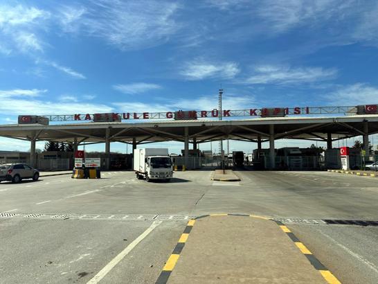 Kapıkule’de bekleme süreleri 90 saati aşan TIR şoförlerinden basın açıklaması