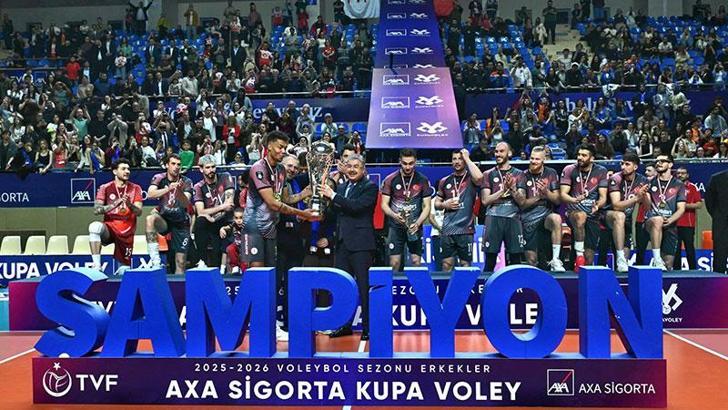 AXA Sigorta Kupa Voley’de şampiyon Ziraat Bankkart