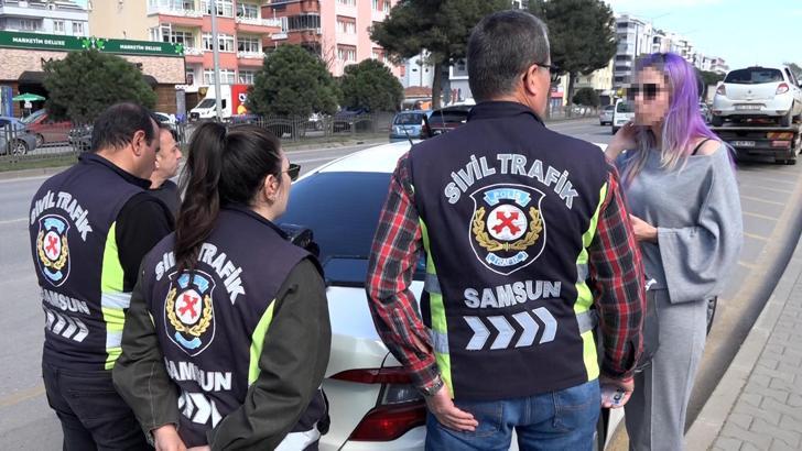 Ceza kesilen korsan taksici, taşıdığı yolcuları suçladı