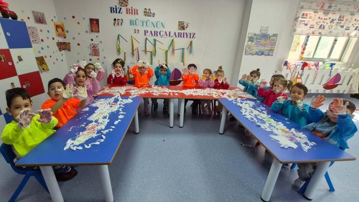 Kuşadası'nda çocuk gelişim merkezinde okul öncesi eğitim