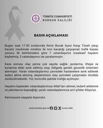 Antalya’da TIR ile minibüs çarpıştı: 7 ölü, 7 yaralı (3)