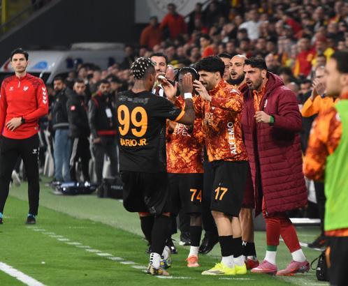 Galatasaray, Göztepe engelini aşarak moral buldu