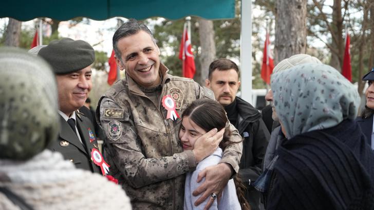 Kayseri'de emniyet personelinden polis şehitliğine ziyaret