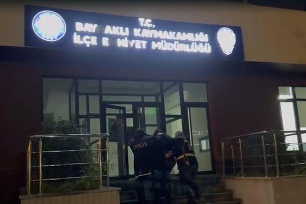 İzmir’de 102 bin sentetik hap ele geçirildi