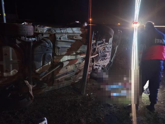 Iğdır'da şarampole devrilen otomobilin sürücüsü öldü