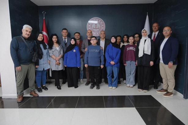 Hatay’da genç tasarımcılar ödüllendirildi