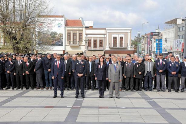Edirne’de, Türk Polis Teşkilatı’nın kuruluşunun 181’inci yıldönümü dolayısıyla tören
