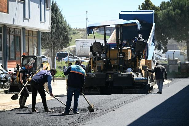 Kula Ayakkabıcılar Sitesi'nde 2 bin tonluk asfalt serim